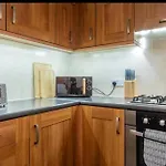 Charming Whitehurst Drive Nest In Manchester