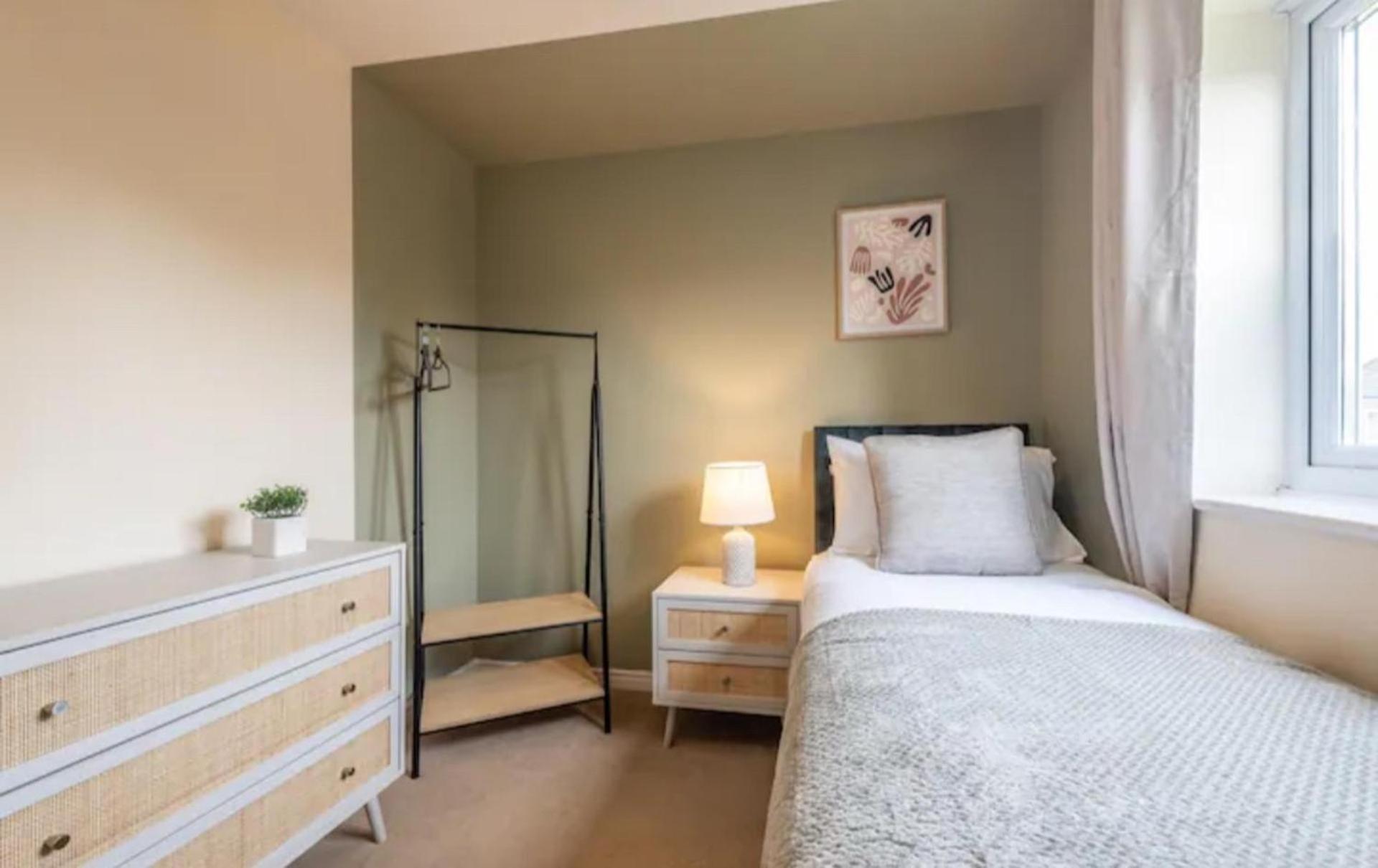 Charming Whitehurst Drive Nest In Holiday home