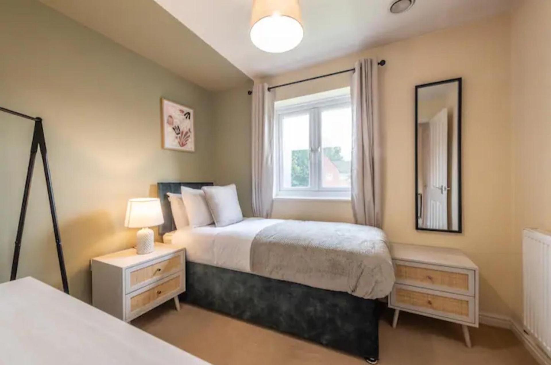Charming Whitehurst Drive Nest In *