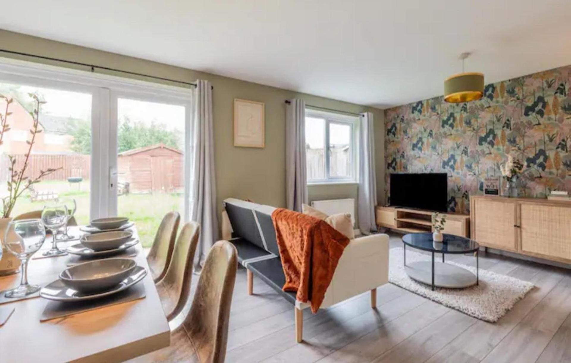 Charming Whitehurst Drive Nest In Holiday home